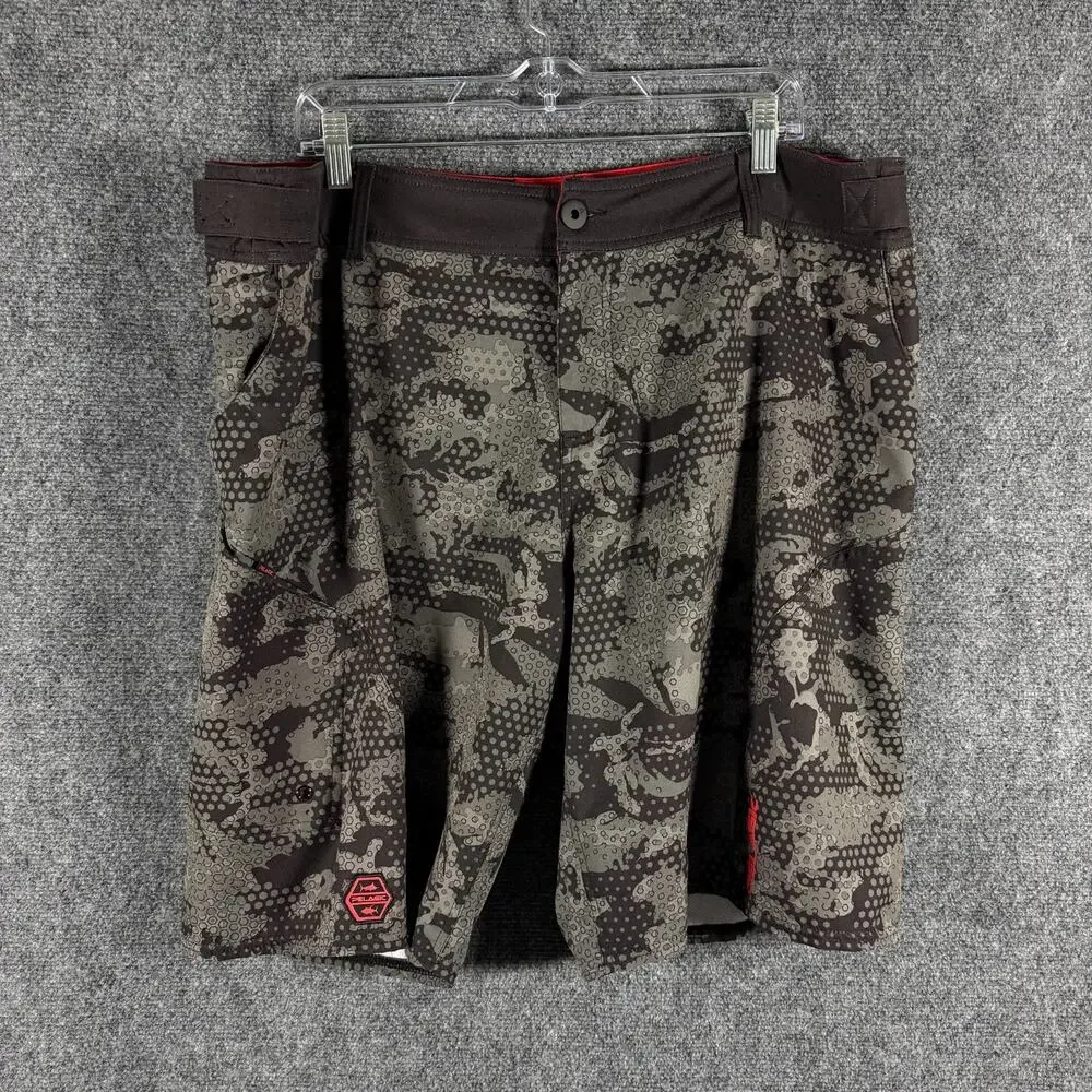 Pelagic Sharkskin Pro Fishing Shorts Mens 40 Black Gray Camo Performance